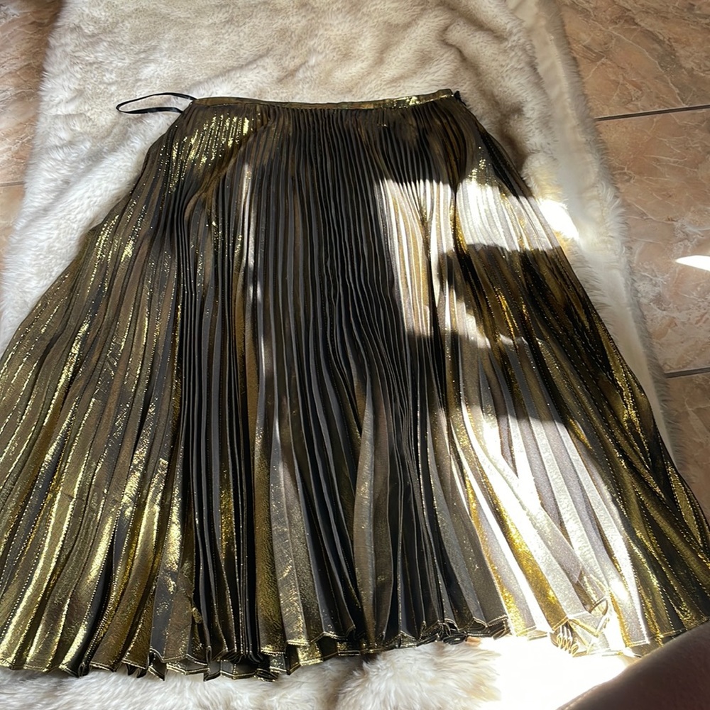 Gold pleated skirt